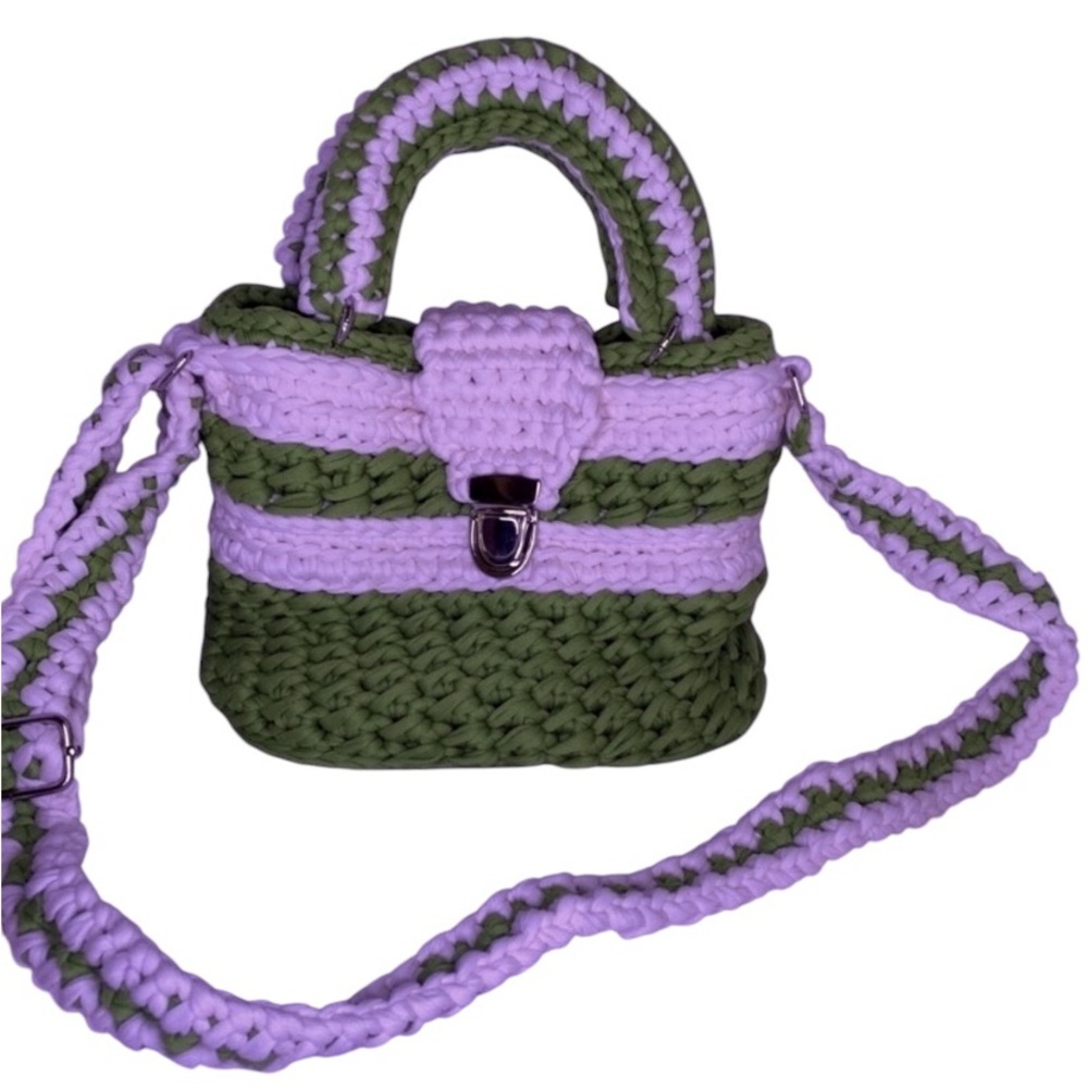 Handmade Crochet Bag Green and White Handwoven Crossbody with stripes - Picture 2 of 11